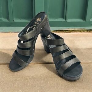Rare DANSKO NIGELLA Black Leather Strappy Flower Sandal Mule Heel 40 women 9.5